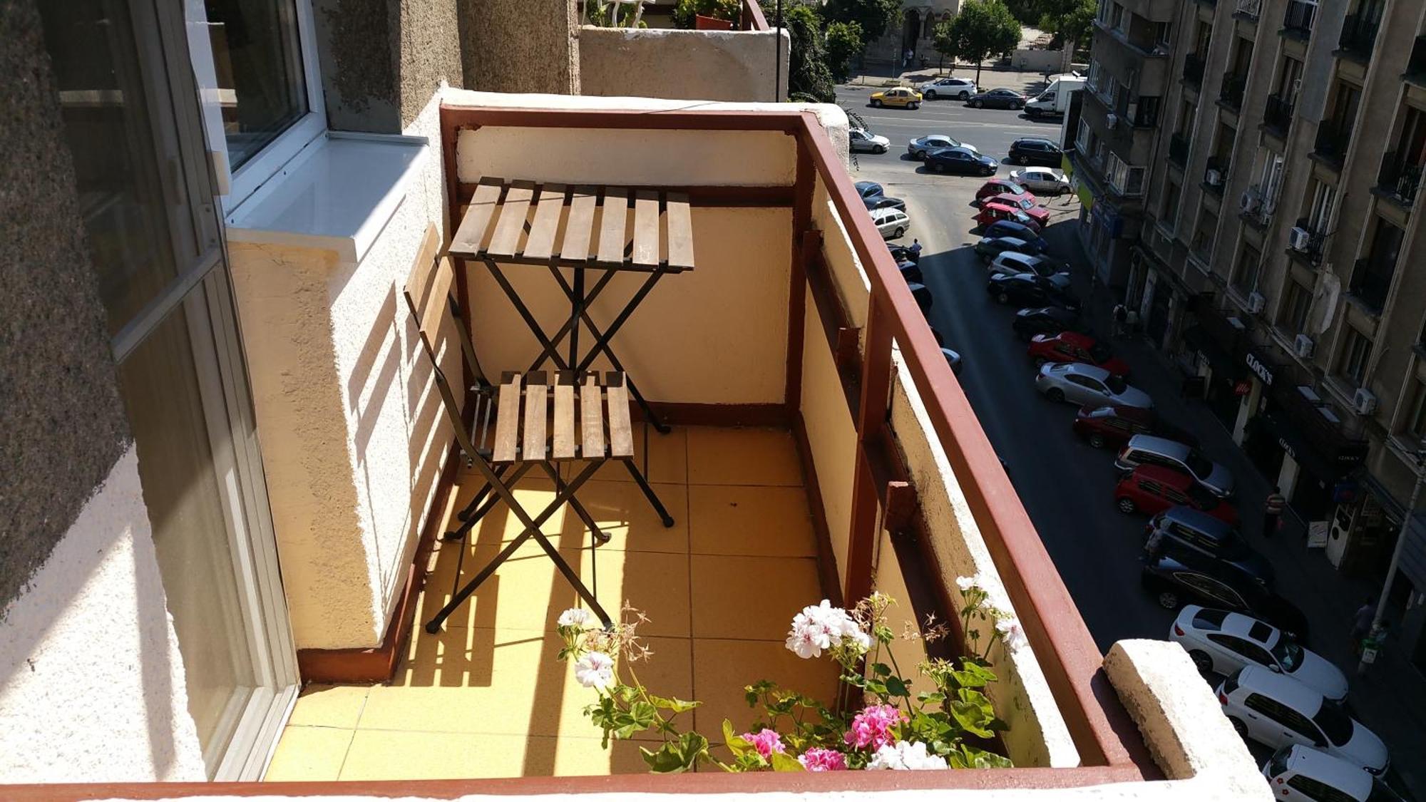 Sunny Old Town Apartments Bucharest Room photo