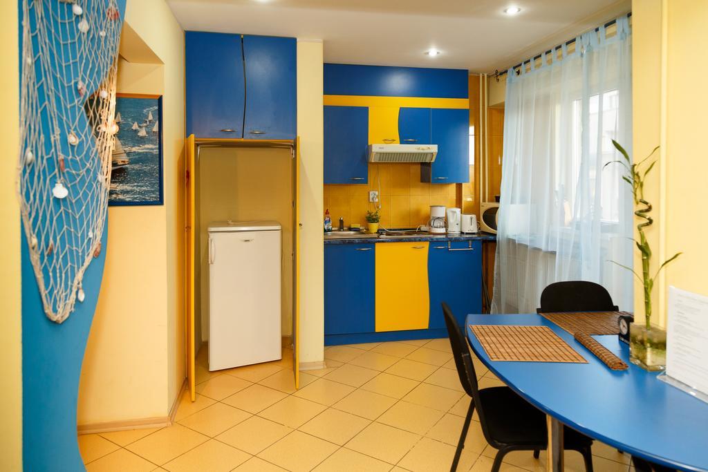 Sunny Old Town Apartments Bucharest Exterior photo